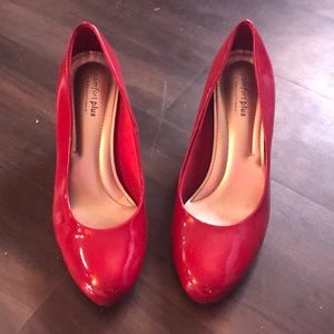 Women’s red heels